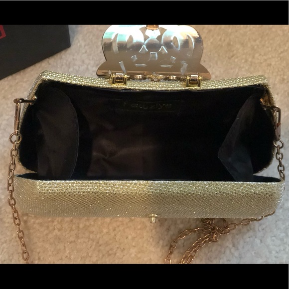 Fawziya Gold Evening Clutch - Picture 2 of 2